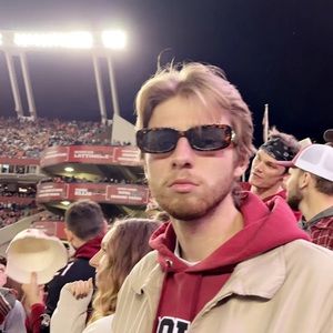 Meet your Posher, Sean